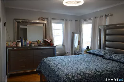 855 Burnsford Avenue, Bridgeport, CT 06606 - Photo 15