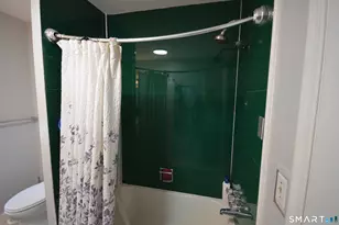 855 Burnsford Ave, Bridgeport, CT 06606 - Photo 21