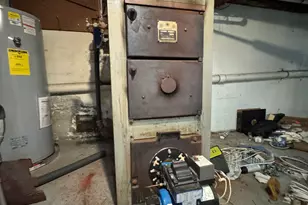 11 Ford Ave, Norwich, CT 06360 - Photo 17