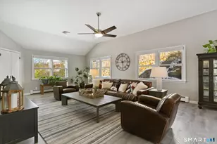 20 Highland Pl, Greenwich, CT 06831 - Photo 9