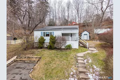 152 Glenwood Avenue, Middlebury, CT 06762 - Photo 1