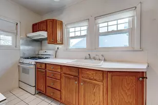 10 Frances Ave, Norwalk, CT 06854 - Photo 11