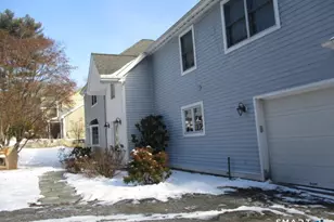 139 Wyndover Ln, Stamford, CT 06902 - Photo 3
