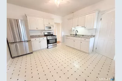 190 Montauk Avenue, New London, CT 06320 - Photo 3