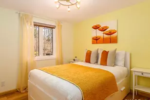 106 E Hunting Ridge Rd, Stamford, CT 06903 - Photo 19