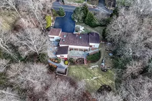 106 E Hunting Ridge Rd, Stamford, CT 06903 - Photo 35