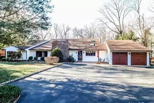 106 E Hunting Ridge Rd, Stamford, CT 06903 - Photo 1