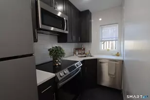 198 Montauk Ave, New London, CT 06320 - Photo 11