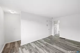 135 Bucks Hl Rd, Waterbury, CT 06704 - Photo 9