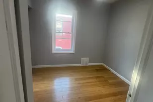 52 Ives Ct, Bridgeport, CT 06606 - Photo 1