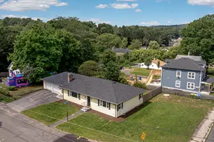 8 Bonnie Ln, Waterbury, CT 06705 - Photo 31