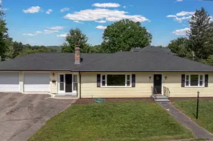 8 Bonnie Ln, Waterbury, CT 06705 - Photo 1