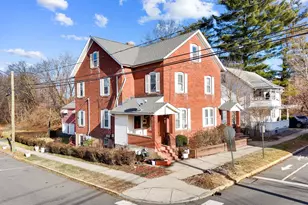 32 Spring St, Middletown, CT 06457 - Photo 1