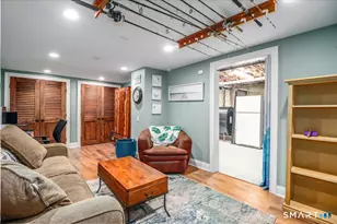 40 Toll House Ln, Fairfield, CT 06825 - Photo 29