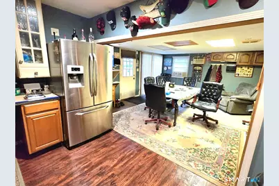 18 Westphal Street, West Hartford, CT 06110 - Photo 13