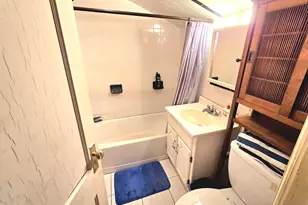 18 Westphal St, West Hartford, CT 06110 - Photo 11