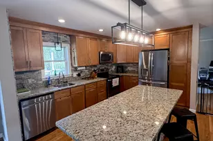 18 Deerfield Dr, East Windsor, CT 06016 - Photo 7