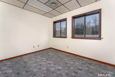 79 West Dudley Town Road, Bloomfield, CT 06002 - Photo 11