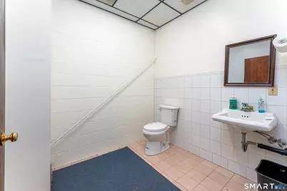 79 West Dudley Town Road, Bloomfield, CT 06002 - Photo 21