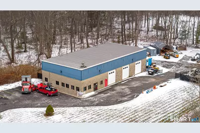 79 West Dudley Town Road, Bloomfield, CT 06002 - Photo 3