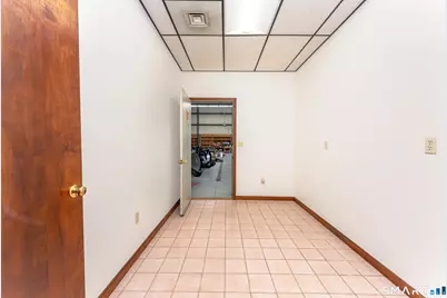 79 West Dudley Town Road, Bloomfield, CT 06002 - Photo 15