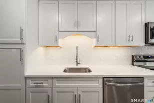 304 Heritage Vlg, Southbury, CT 06488 - Photo 5