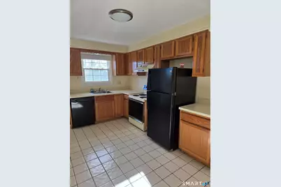 27 College Street #4, Clinton, CT 06413 - Photo 3