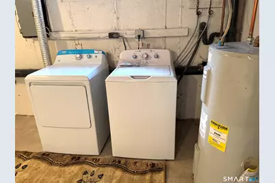 39 Horton Hill Road #APT 6E, Naugatuck, CT 06770 - Photo 25