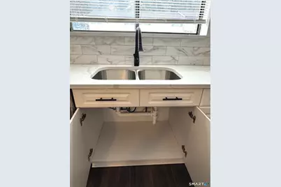 39 Horton Hill Road #APT 6E, Naugatuck, CT 06770 - Photo 5