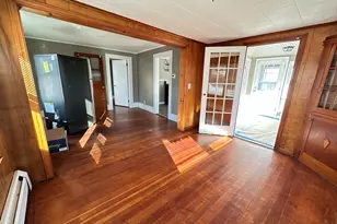 40 Oak St, Windsor Locks, CT 06096 - Photo 7