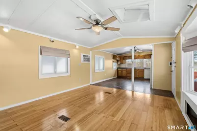 28 Nashua Street, Norwich, CT 06360 - Photo 7