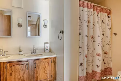 10 Woodland Park, Shelton, CT 06484 - Photo 5