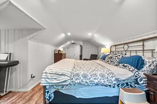 32 Cedarhurst Ln, Milford, CT 06461 - Photo 29