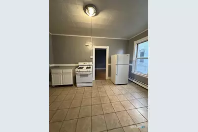 27 Bond Street, Hartford, CT 06114 - Photo 9