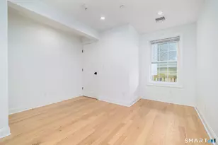 159 Grove St, Stamford, CT 06901 - Photo 11