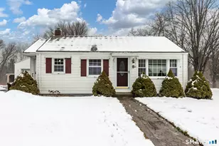 8 Howard Dr, Windham, CT 06226 - Photo 1