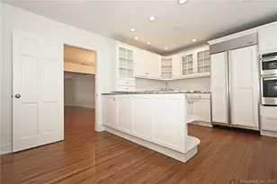 249 Main St, Fairfield, CT 06890 - Photo 11