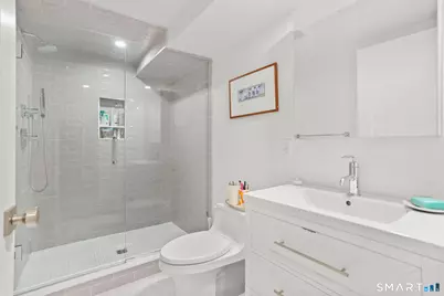 140 Rowayton Avenue #E, Norwalk, CT 06853 - Photo 11