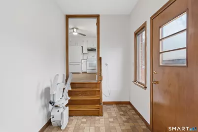 30 Ravenwood Road, West Hartford, CT 06107 - Photo 15