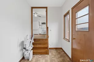 30 Ravenwood Rd, West Hartford, CT 06107 - Photo 15