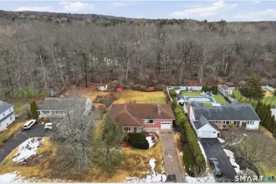 30 Ravenwood Road, West Hartford, CT 06107 - Photo 37