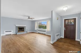 30 Ravenwood Rd, West Hartford, CT 06107 - Photo 7