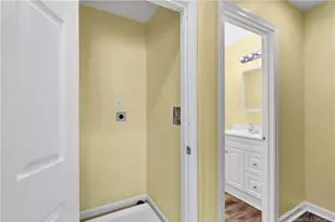 220 Alder St, Waterbury, CT 06708 - Photo 13