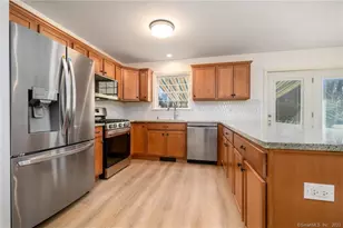 217 Highlawn Rd, Fairfield, CT 06824 - Photo 9