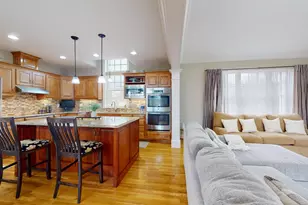 1012 Maple St, Rocky Hill, CT 06067 - Photo 5