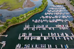 131 Beach Rd, Fairfield, CT 06824 - Photo 31