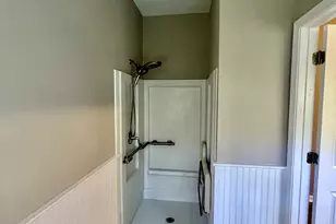 17 Riverview Ct, Brookfield, CT 06804 - Photo 7