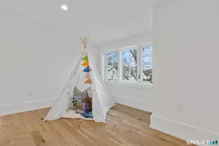 110 Pratt St, Fairfield, CT 06824 - Photo 25