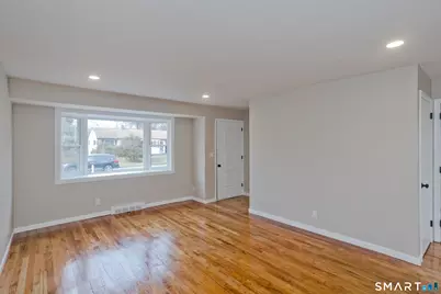 2 Pearl St Extension, Enfield, CT 06082 - Photo 5