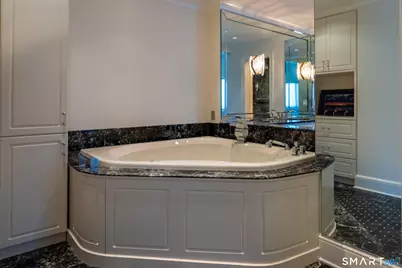 3200 Park Avenue #5F1, Bridgeport, CT 06604 - Photo 29